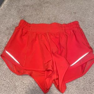 lululemon Hotty Hot short 2.5 inch